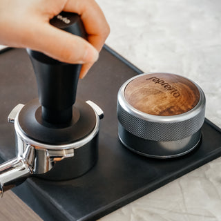 Sopresta Premium Kalibrierter Tamper mit Leveler 54 mm (Passend für Sage)