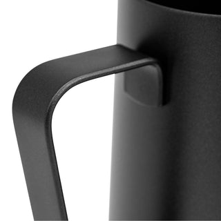 Sopresta Mælkekande i Sort bagfra tæt på af hanken